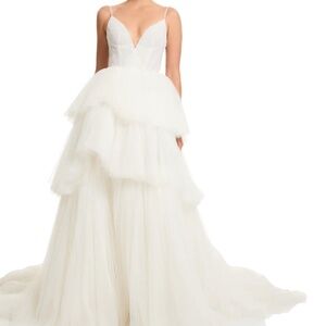 Chosen by Kyha - Jagger Gown